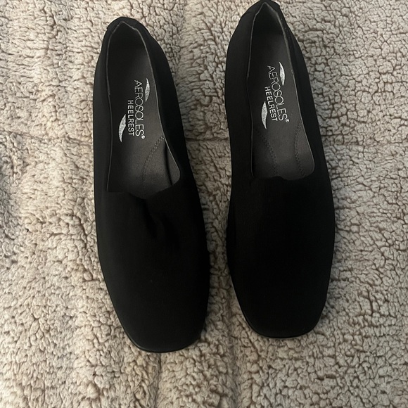 AEROSOLES Black Women's Wedge Shoes - Picture 4 of 8